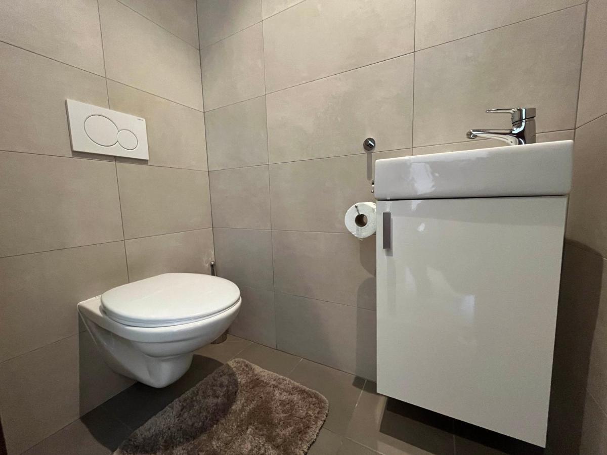 Elegant Escape Apartment I - City Centre Bratislava Luaran gambar